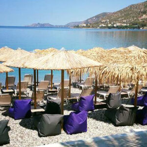 Λουτράκι – Beach Bar poofomania