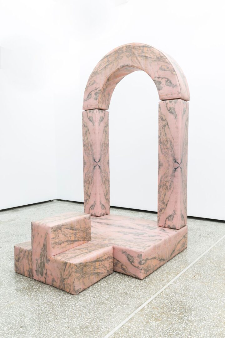 DEMOS – Frieze London Art Fair Poofomania