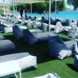 Σαλαμίνα – Beach Bar poofomania