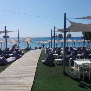 Σαλαμίνα – Beach Bar poofomania